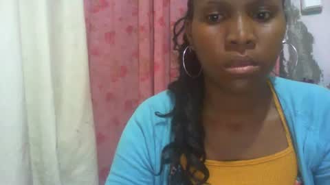 couleur_vanille online show from 02-01-25, 01:44