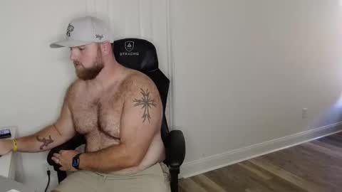 Snapshot of countrystrong53 chatting on 10-29-25, 01:35 countrystrong35 online show from 10-29-25, 01:35