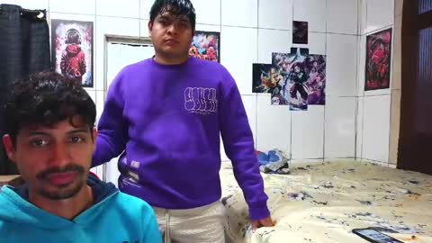 Snapshot of couple_boylatin_21cm_22cm chatting on 05-14-26, 08:37 Jonathan Jhonaz online show from 05-14-26, 08:37