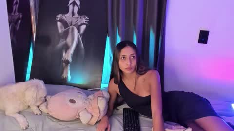 Snapshot of couple_funnyy chatting on 01-13-26, 12:27 couple_funnyy online show from 01-13-26, 12:27