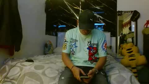 couple_hot77 online show from 10-19-25, 02:56