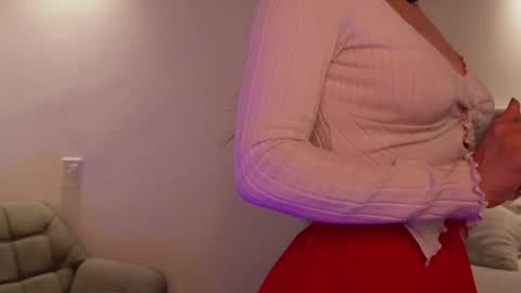 Snapshot of couple_of_your_dreams_ chatting on 05-16-26, 12:07 Kay online show from 05-16-26, 12:07
