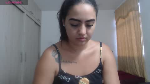  ALEJANDRO Y EMILY  online show from 10-04-25, 11:52