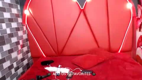 Snapshot of couple_sexxy7 chatting on 02-23-25, 11:47 MIA LIZ AND SAM online show from 02-23-25, 11:47