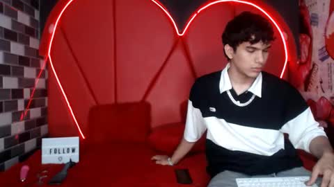 Snapshot of couple_sexxy7 chatting on 09-10-25, 08:09 MIA LIZ AND SAM online show from 09-10-25, 08:09