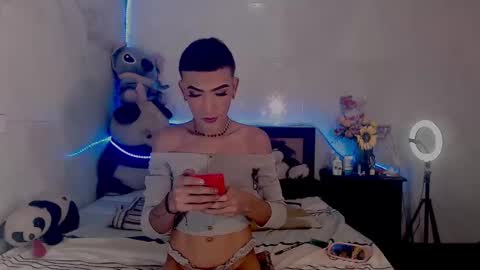 ALEXA  KIM online show from 09-17-25, 02:02