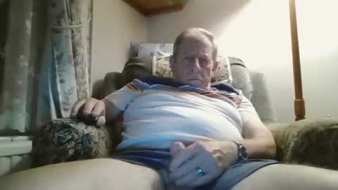 Snapshot of courieral1 chatting on 09-17-25, 08:43 courieral1 online show from 09-17-25, 08:43