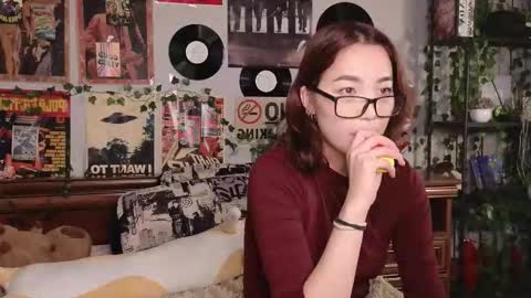 Yuna online show from 11-09-25, 08:07