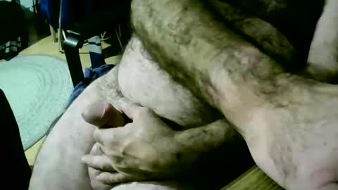 Snapshot of coyote017 chatting on 11-02-25, 08:33 coyote017 online show from 11-02-25, 08:33