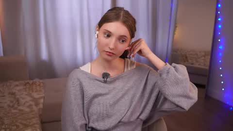 Lina online show from 03-12-26, 08:53