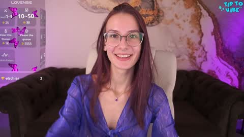 Snapshot of cozymell chatting on 02-02-25, 06:58 cozymell online show from 02-02-25, 06:58