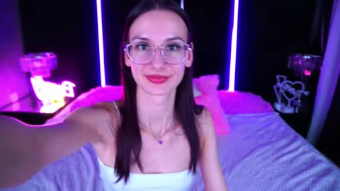 Snapshot of cozymell chatting on 03-04-25, 10:02 cozymell online show from 03-04-25, 10:02