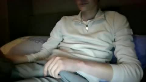 Snapshot of crackiee13 chatting on 03-29-26, 05:57 KellyFemboy online show from 03-29-26, 05:57