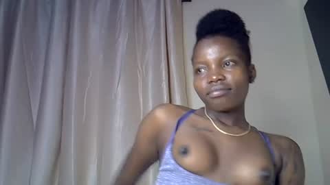 Snapshot of craizybitch chatting on 07-22-26, 04:59 craizybitch online show from 07-22-26, 04:59