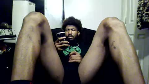 Snapshot of craze320084 chatting on 09-17-25, 12:40 craze320084 online show from 09-17-25, 12:40