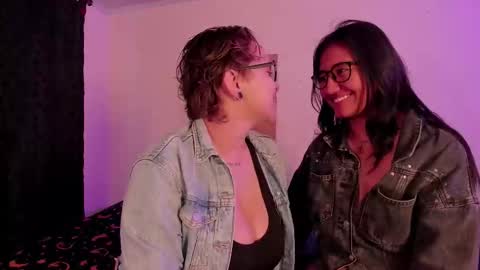 Snapshot of crazy_cakes_ chatting on 12-20-25, 03:19 Lexie Rose online show from 12-20-25, 03:19