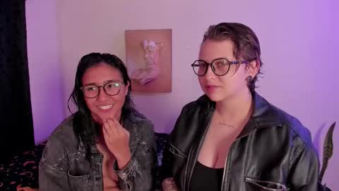 Snapshot of crazy_cakes_ chatting on 12-21-25, 03:35 Lexie Rose online show from 12-21-25, 03:35