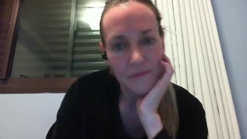 Anny online show from 10-04-25, 12:52