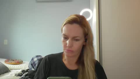 Anny online show from 04-09-26, 10:53