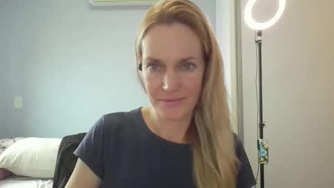Anny online show from 05-01-26, 10:53