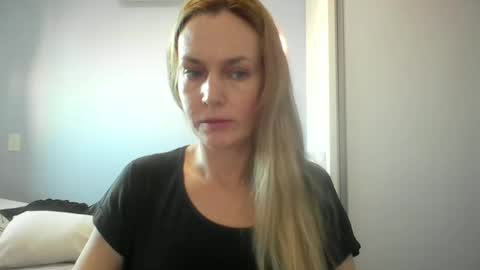 Anny online show from 07-02-26, 10:54