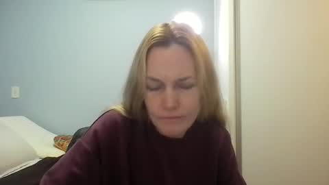 Anny online show from 07-08-26, 12:42
