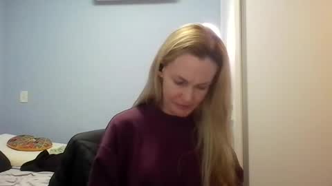 Anny online show from 07-27-26, 12:23