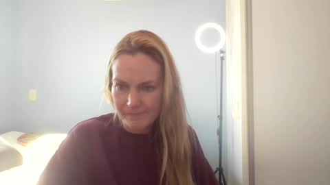 Anny online show from 07-28-26, 05:23