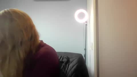 Anny online show from 08-03-26, 10:54