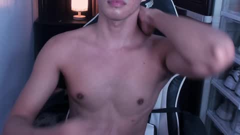 Snapshot of crazyasiancum chatting on 01-26-25, 12:01 Zion online show from 01-26-25, 12:01