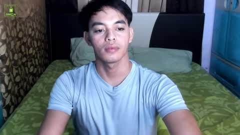 Snapshot of crazyasiancum chatting on 07-05-26, 07:15 Zion online show from 07-05-26, 07:15