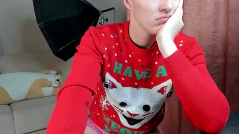 Snapshot of crazybottom99 chatting on 01-10-26, 06:53 Alex online show from 01-10-26, 06:53