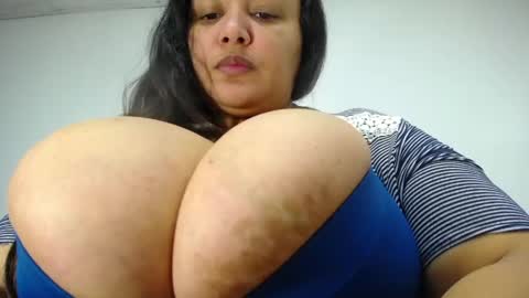 diosalinda online show from 04-30-26, 02:18