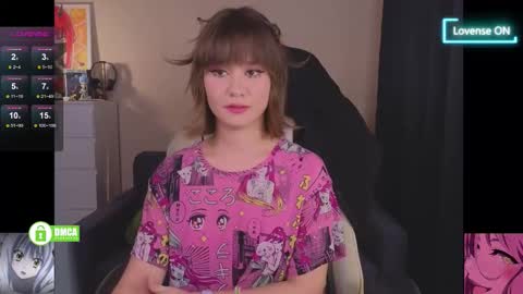 Snapshot of creammeow chatting on 11-25-25, 02:22 Alina online show from 11-25-25, 02:22