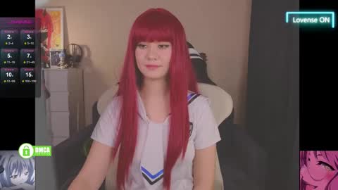 Snapshot of creammeow chatting on 12-18-25, 03:23 Alina online show from 12-18-25, 03:23