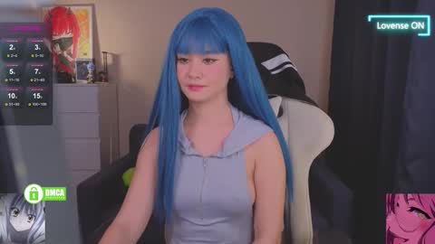 Snapshot of creammeow chatting on 01-12-26, 02:28 Alina online show from 01-12-26, 02:28