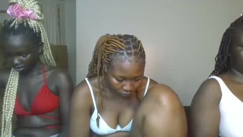 creamy_pie1 online show from 02-27-26, 05:18