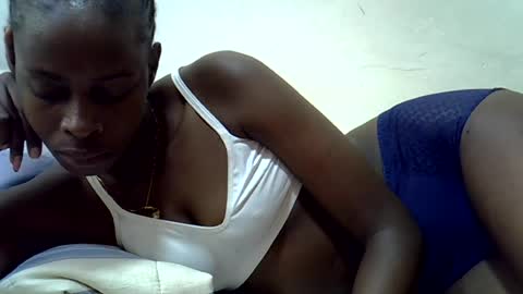 creamy_pussie online show from 06-25-26, 12:42