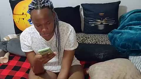 Snapshot of creamyhub chatting on 10-15-25, 08:03 creamyhub online show from 10-15-25, 08:03