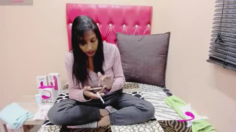 Snapshot of creamyindian4u chatting on 05-30-26, 05:48 creamyindian4u online show from 05-30-26, 05:48