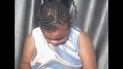 Snapshot of creamyposh1 chatting on 11-19-25, 04:34 creamyposh1 online show from 11-19-25, 04:34