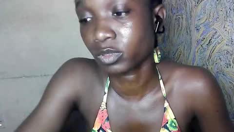 Snapshot of creamyxsugar chatting on 09-23-25, 05:49 creamyxsugar online show from 09-23-25, 05:49