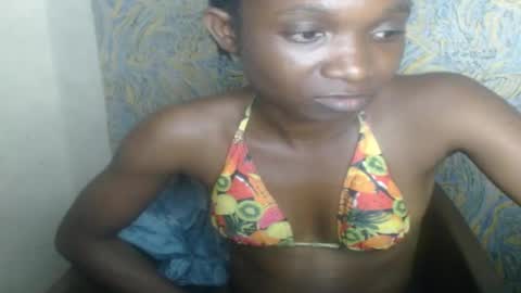 Snapshot of creamyxsugar chatting on 09-29-25, 12:27 creamyxsugar online show from 09-29-25, 12:27
