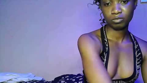 creamyxsugar online show from 12-03-25, 07:49