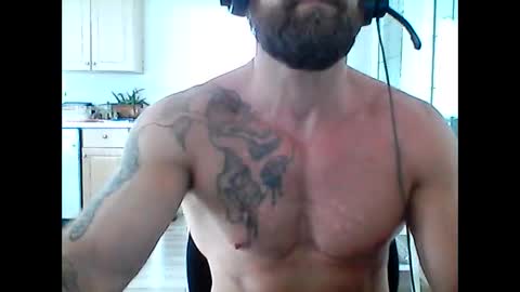 creatureofbeauty online show from 04-22-26, 03:13