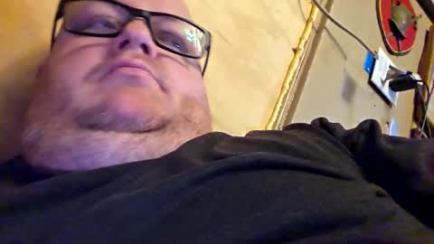 The hopeless romantic online show from 12-15-25, 12:04