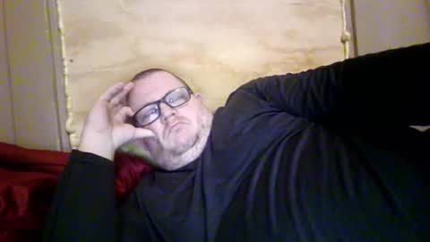 The hopeless romantic online show from 12-19-25, 08:38