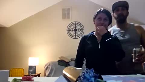 Snapshot of creeksidecouple chatting on 02-09-26, 02:37 Creeksidecouple online show from 02-09-26, 02:37