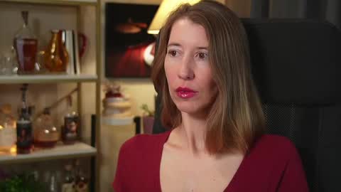 Quinn de la Creme online show from 10-07-25, 05:43