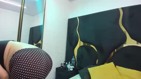 Criistaal   online show from 03-07-26, 04:20